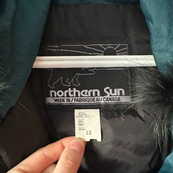 Vintage Nothern Sun Parka - Picture 3 of 3